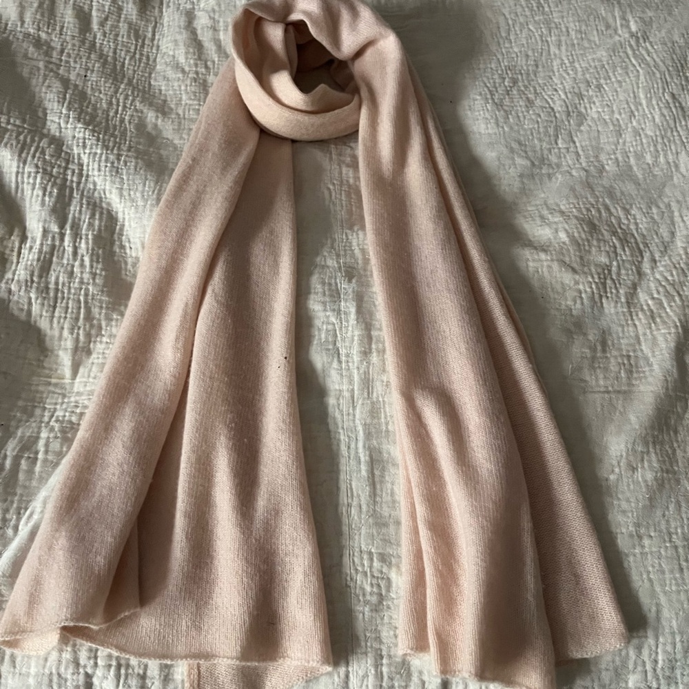 Autumn cashmere Soft Pink Cashmere Scarf